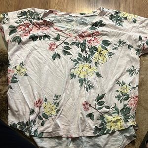 Floral Maurice’s tee